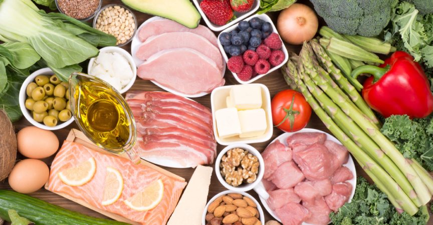 Lebensmittel empfohlen auf Low Carb Diät oder ketogene Diät, Draufsicht