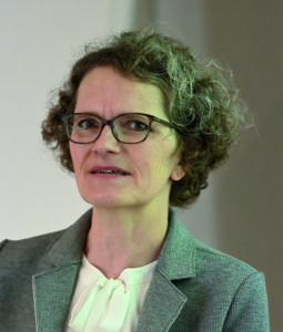 Beatrix Meyer, Leiterin Stationäre Versorgung und Tarife, FMH