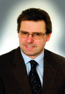 Univ.-Doz. Dr. Wolfgang Oczenski