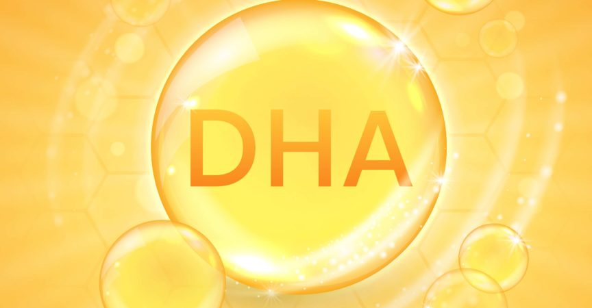 DHA aus Omega-3-Fettsäure-Ergänzung, glänzende Öl-Vitaminkapsel. Designvorlage für Fischöltröpfchen für Werbung oder Branding. Realistische Vektorillustration der goldenen Essenzblase