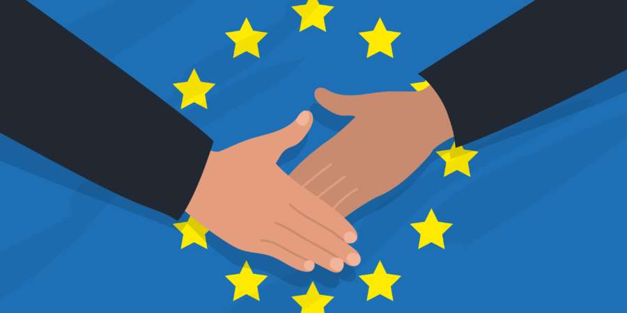 Händedruck von zwei Personen auf dem Hintergrund der EU-Flagge. Diplomatie, Politik, Freundschaft. Vektorbild.