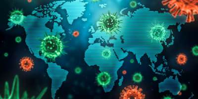 Virale Epidemie oder Pandemie, die sich auf der ganzen Welt ausbreitet, mit mikroskopischen Viruszellen und der Weltkarte. Gesundheitswesen, Medizin, globale Ansteckung und übertragbare Krankheiten 3D-Darstellung.