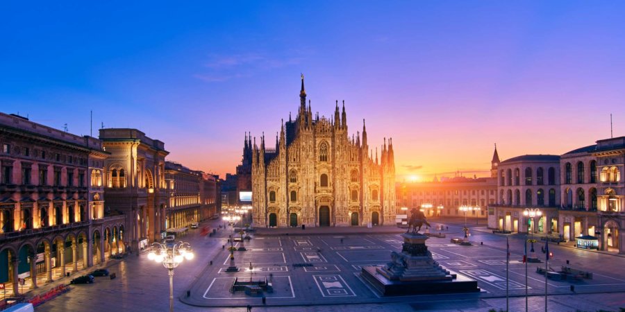 Milan Piazza Del Duomo bei Sonnenaufgang, Italien.