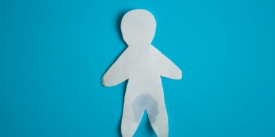 Nach einer radikalen Prostatektomie leiden die meisten Männer am Anfang unter Inkontinenz.