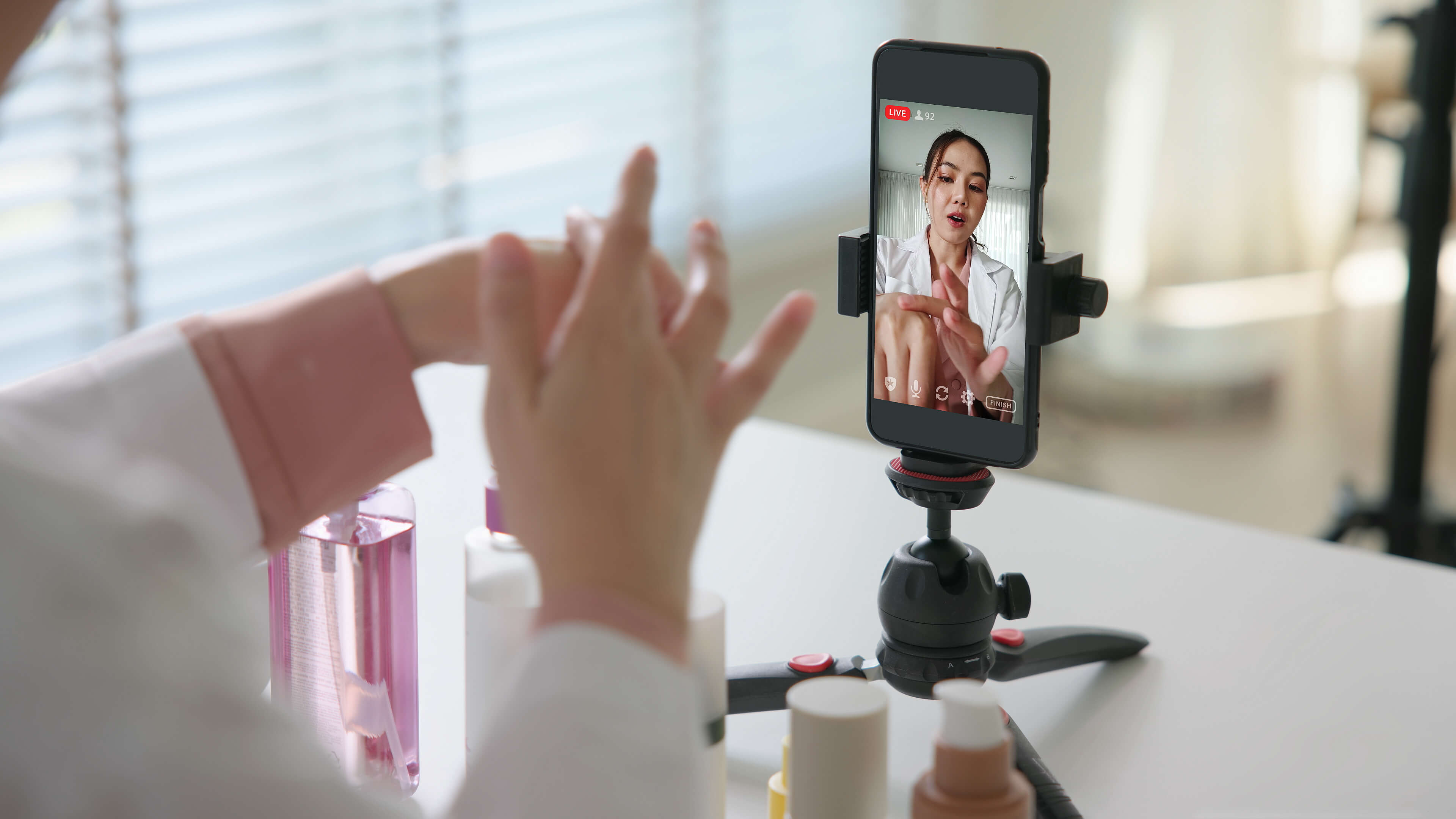 Social Media and Skin Health: The Need for Evidence-Based Dermatology