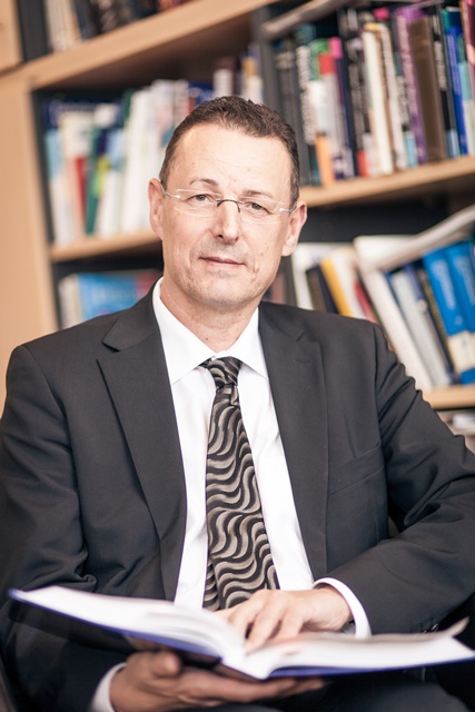  Prof. Michael Bauer (UKD, Reichelt).